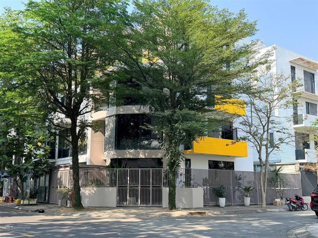 Cho thuê nhà 4 tầng căn góc 2 mặt tiền đối diện trường cấp 2 cát lái, 344.5 m2, 25 triệu/tháng