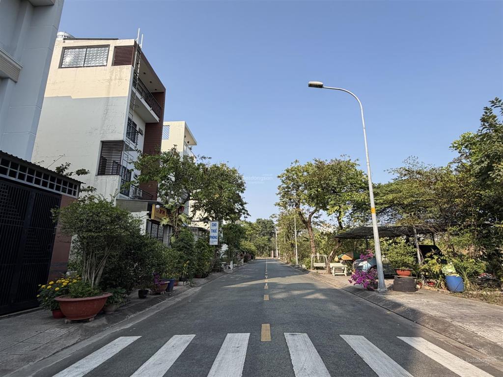 Bán đất sổ đỏ cá nhân cát lái, diện tích 7x20m, đường thông 12 mét, sáng trưng, chỉ 65 triệu/m²