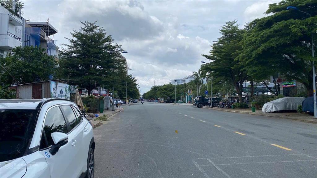 Cần bán nhà đường số 3 (huy cận nối dài), khu gia hoà, dt 6x26m, trệt + 3 tầng, sổ hồng, giá 22 tỷ