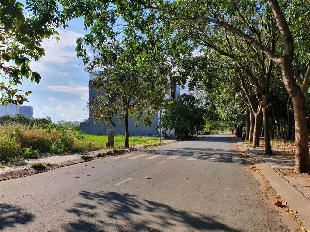 Bán đất sổ đỏ cát lái, dt 5x20m, hướng tây nam, đường 48 mét tương lai thông vành đai 2 võ chí công