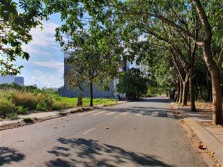 Bán đất sổ đỏ cát lái, dt 5x20m, hướng tây nam, đường 48 mét tương lai thông vành đai 2 võ chí công