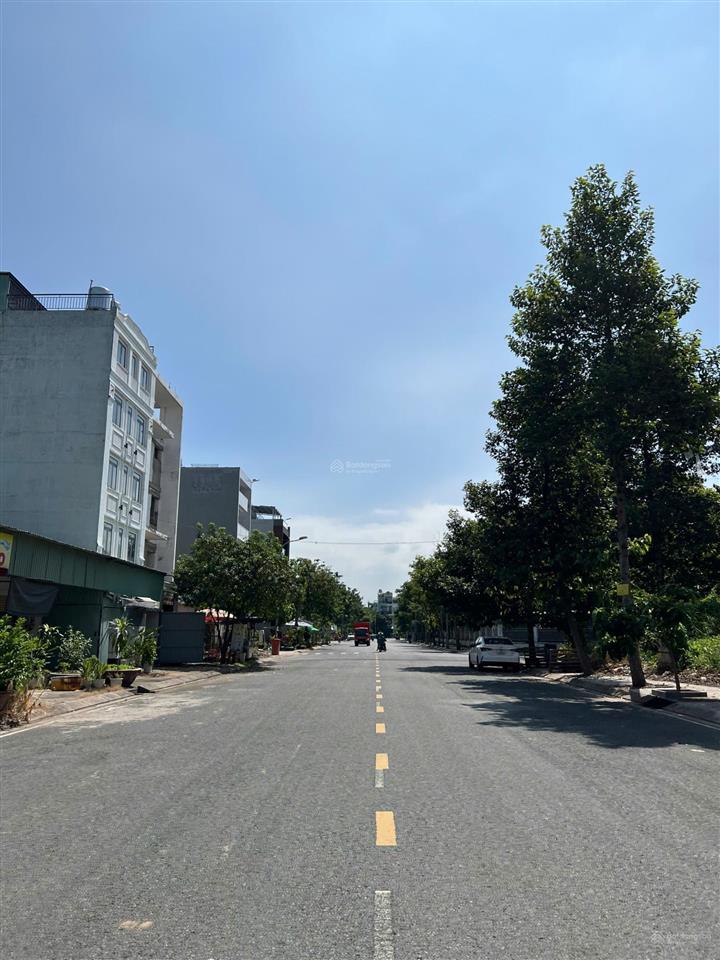 Bán đất sổ đỏ cát lái, dt 5x20m, hướng tây nam, đường 48 mét tương lai thông vành đai 2 võ chí công