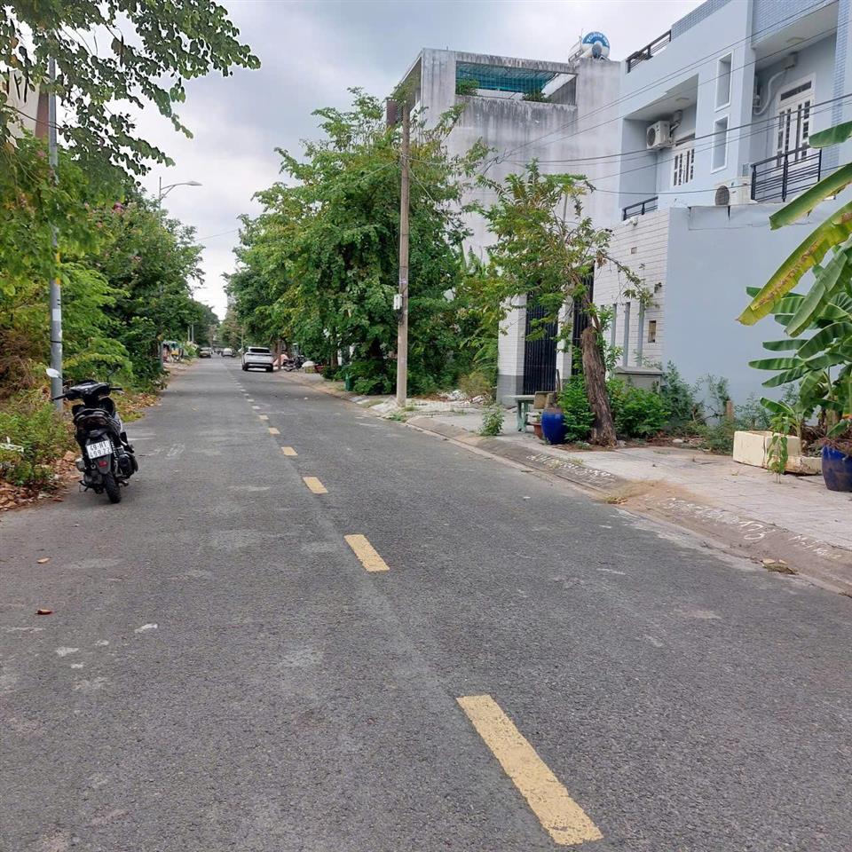 Bán đất khu dân cư số 1 thạnh mỹ lợi cũ, ngay ubnd quận 2 cũ, dt 8x18m, sổ đỏ, chỉ 124 triệu/m2