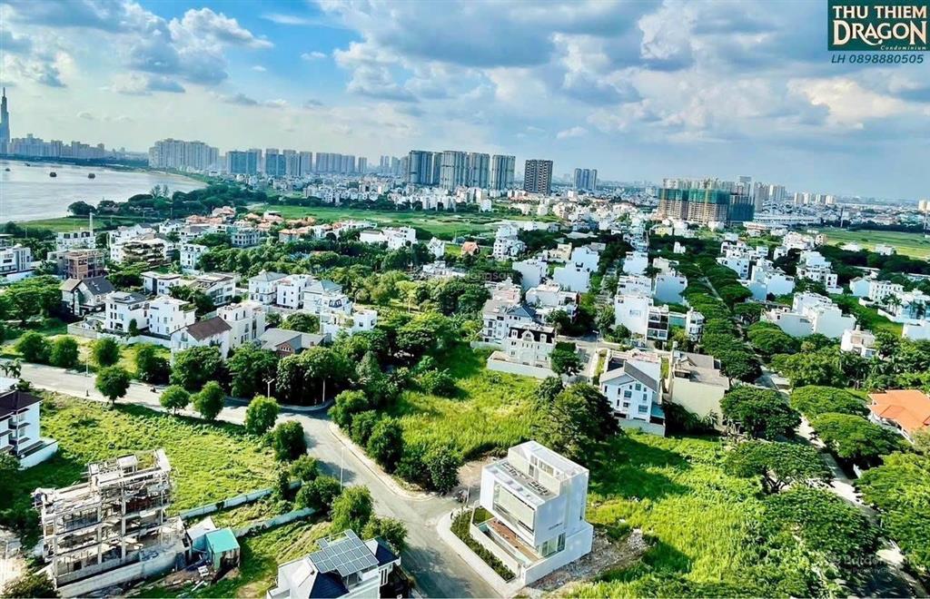 Bán đất mặt tiền nguyễn thanh sơn, đối diện chung cư vista verde, dt 5x20m, giá 390 triệu/m2