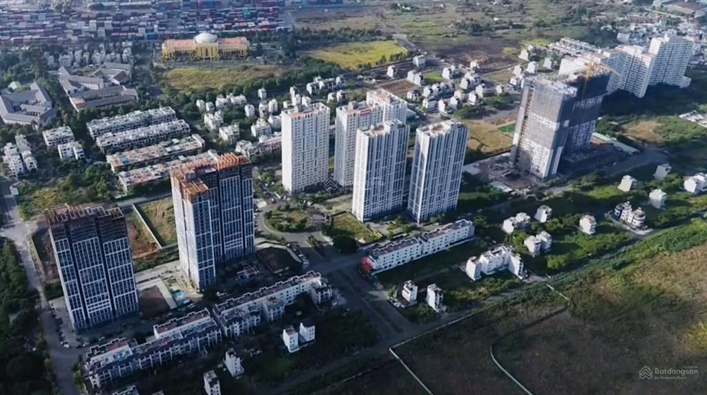 Bán nhà phố đông village, đường chính 20 mét, dt 6x20m, giá tốt chỉ 12 tỷ