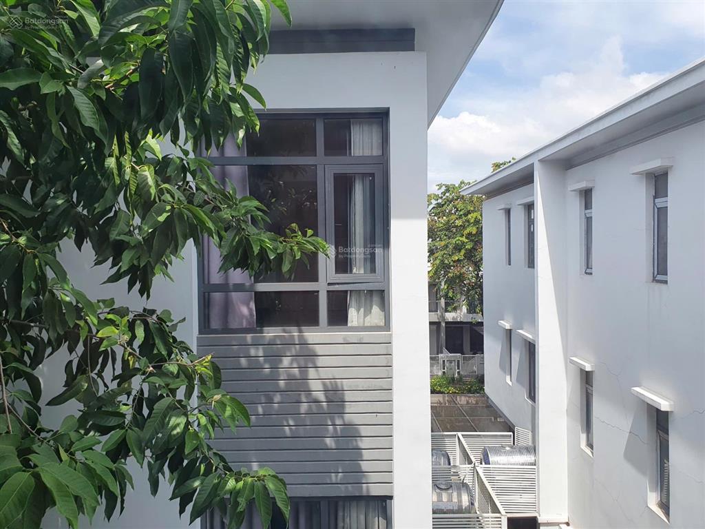 Bán biệt thự phố đông village, dt 9,5x20m, 3 tầng, sổ hồng, bán 18 tỷ