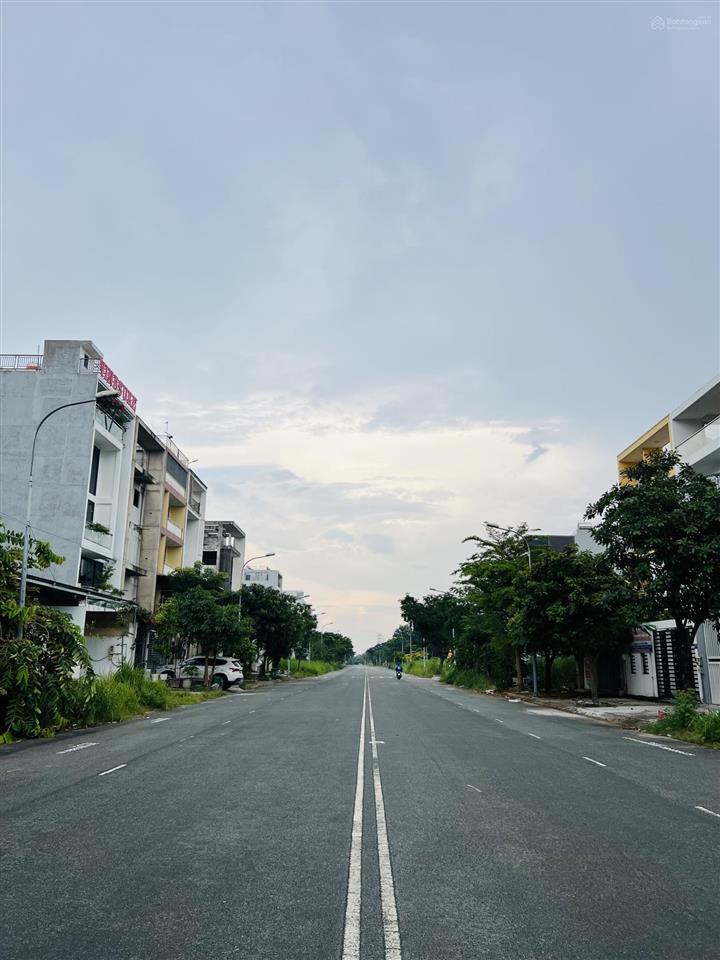 Cần bán lô đất giá tốt kđt cát lái, 119 m2 (ngang tới 7 mét), đường lớn 12 mét, chỉ 60 triệu/m2