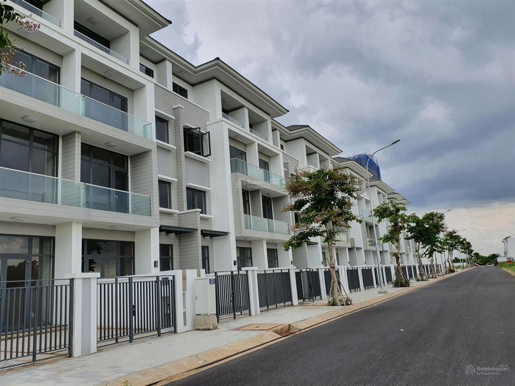 Bán đất cát lái  sát đại học umt  sổ đỏ  đường nhựa 12 mét  dt 7x20m vuông a4  chỉ 63 triệu/m2