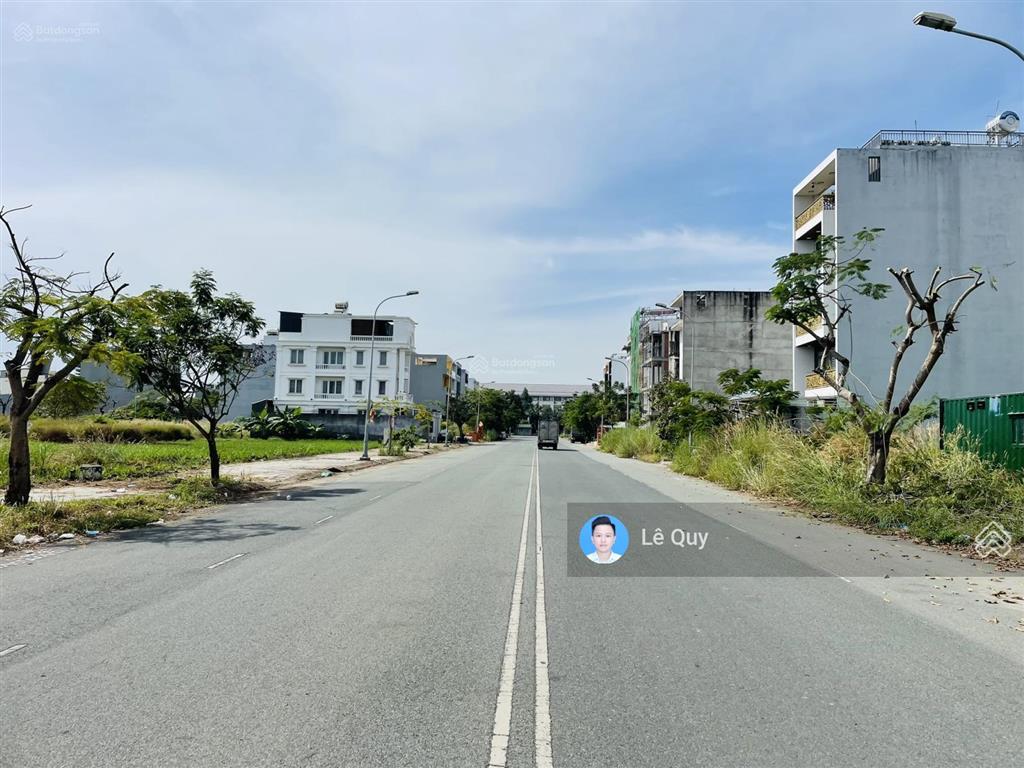Đất cát lái sổ đỏ  dt 7x20m  đường 12m  sát đại học umt  chỉ 60 triệu/m2