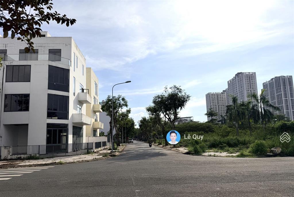 Bán đất sổ đỏ cá nhân cát lái sát đại học umt, dt 7x20m, đường 12m, vị trí đẹp, đường thông