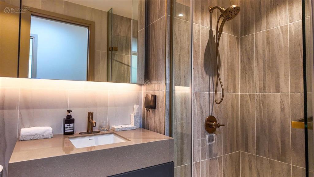 Bán 2pn 2wc, có ô đậu xe riêng, full nội thất nhà mới, tầng 19