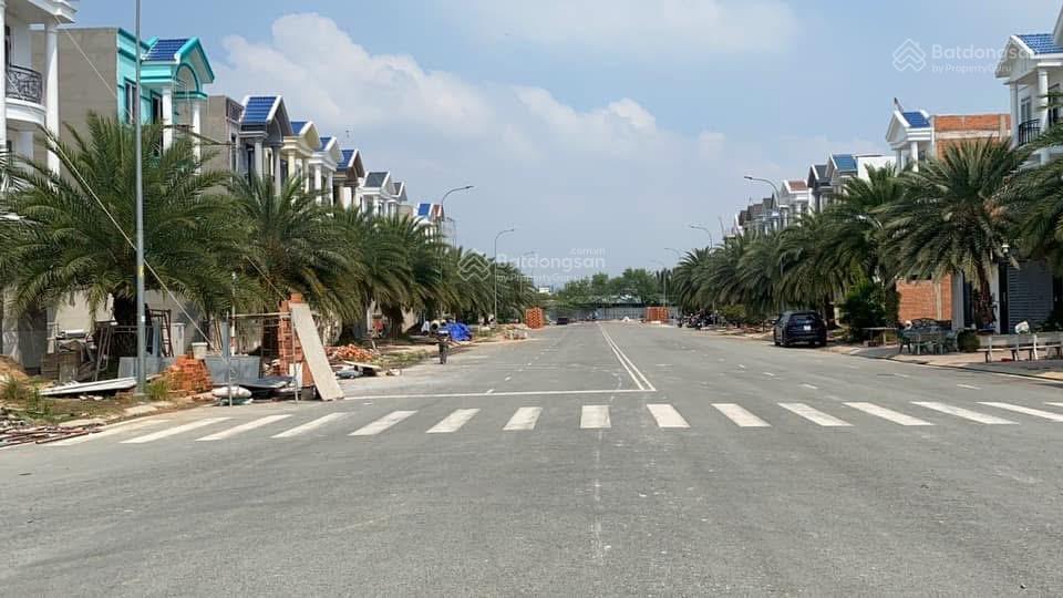 Bán đất centana điền phúc thành, giá tốt chỉ nhỉnh 54,5 triệu/m2, nhà đất lê sanh cam kết giá đúng
