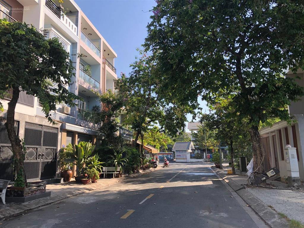 Bán đất khu 50ha cát lái q2, cụm c5  06 gần trường chỉ 7,2 tỷ. nhà đất lê sanh cam kết giá đúng