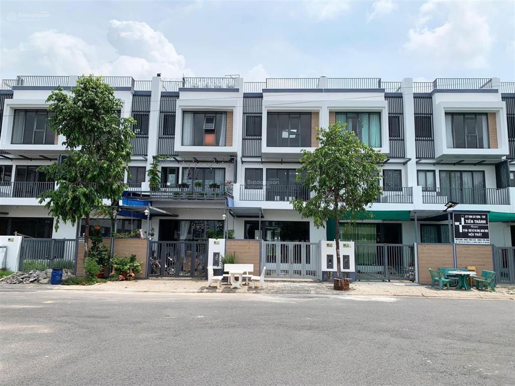 Bán nhà đông tăng long đã hoàn thiện, view công viên chỉ 7,7 tỷ, nhà đất lê sanh rõ ràng giá đúng