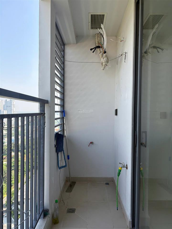 Cho thuê căn hộ 3pn, 2wc (75m2). ntcbgiá 12 triệu/ tháng tại q7 boulevard.  0904 469 ***