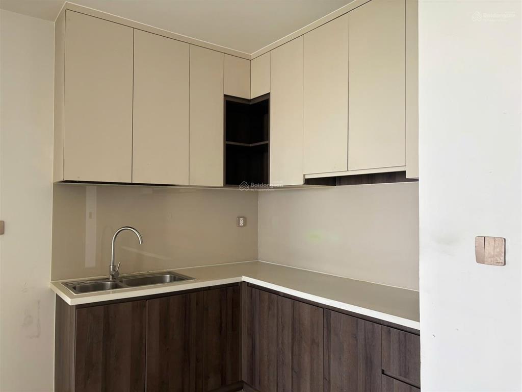 Cho thuê căn hộ 3pn, 2wc (75m2). ntcbgiá 12 triệu/ tháng tại q7 boulevard.  0904 469 ***