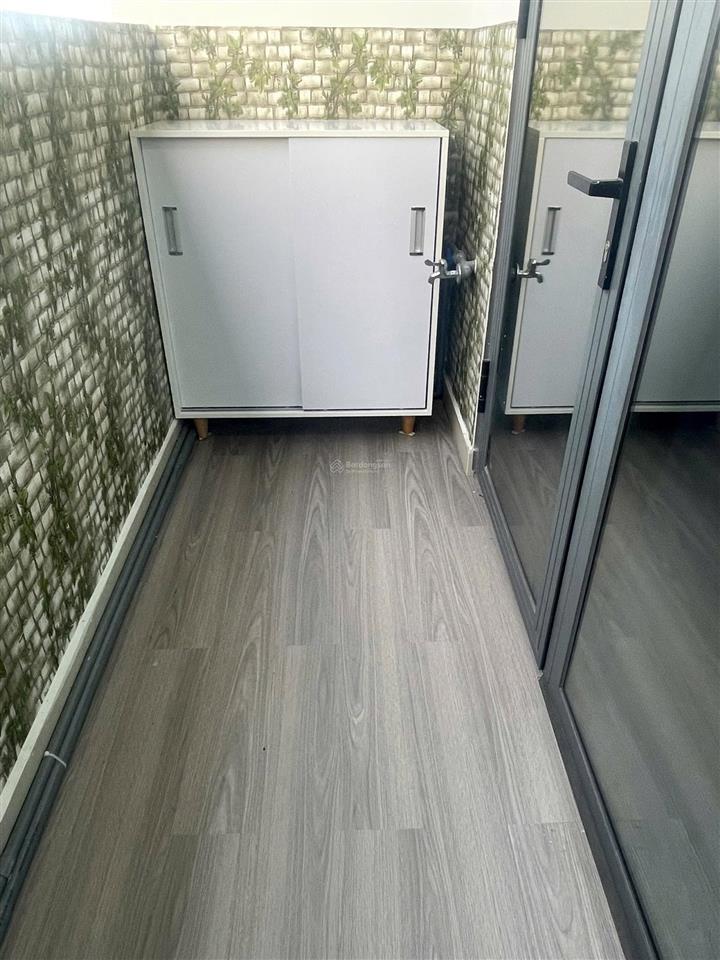 Cần sang nhượng ch officetell q7 boulevard (40m2) full nội thất. giá chỉ 2.150 tỷ.