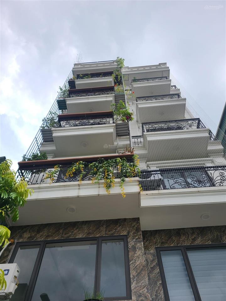 Bán hoặc đổi nhà 35m 7 tầng oto tránh, đối diện hồ cự khối long biên, đổi nhà cầu giấy tương đương