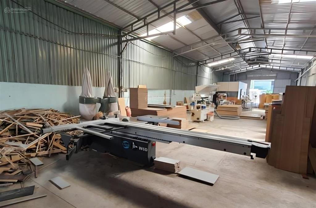 Bán xưởng sản xuất gỗ, dt 18.500 m2  đường quốc lộ 14b sổ hồng, pccc đầy đủ  giá 28 tỷ tl