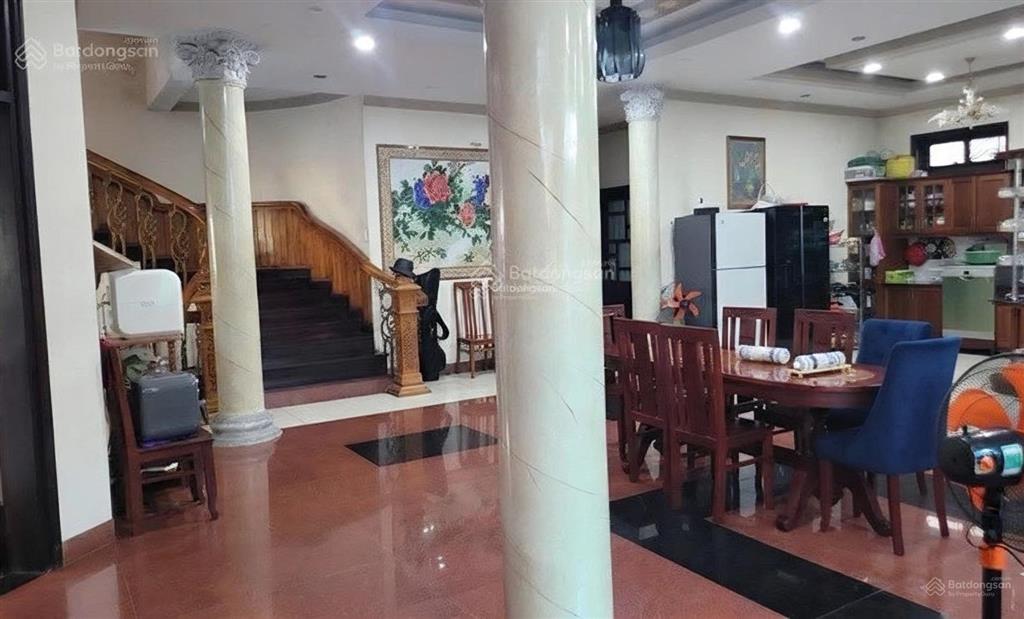 Bán biệt thự mt lưu quang thuận, dt lớn 645m hiếm có, cách trục hồ xuân hương 30m, ngay biển mỹ khê