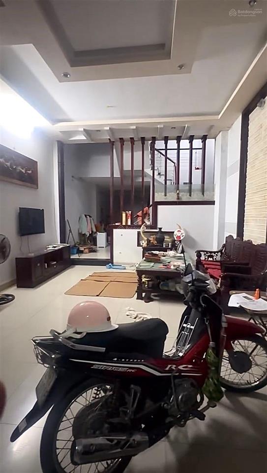 Bán nhà 3 tầng mt đường nguyễn hữu dật, dt 102m2, ngang 5m, ngay trục lớn 30/4, hiện giá rất tốt