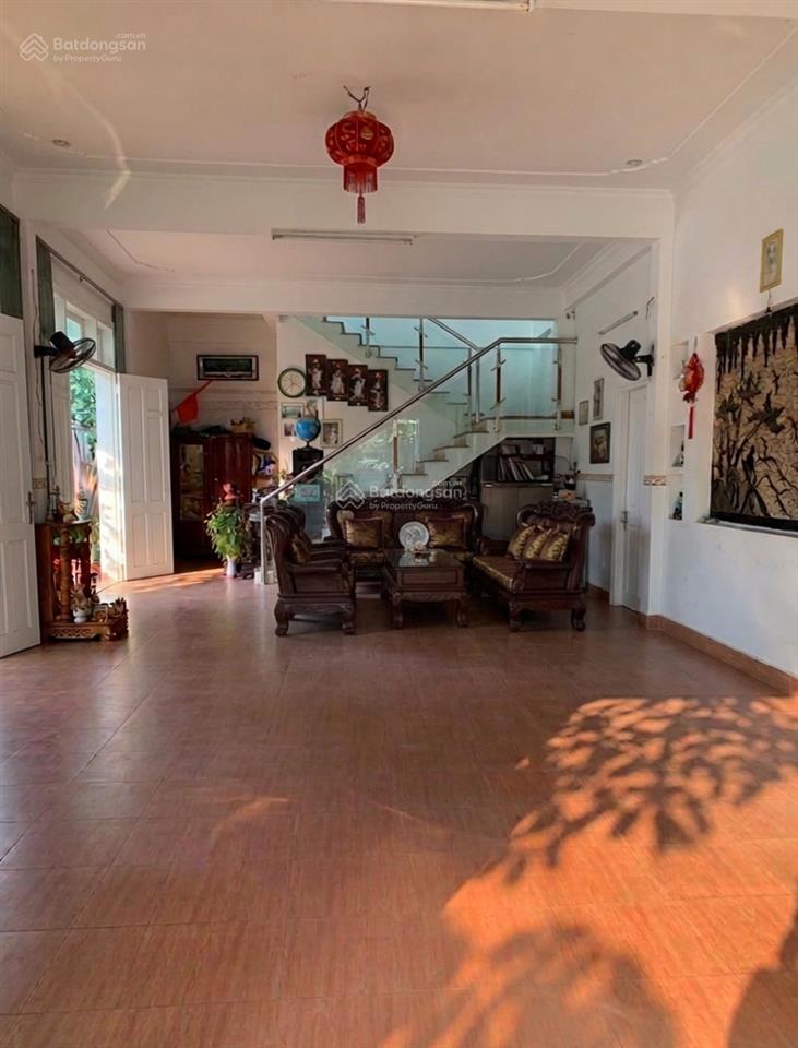 Bán nhà 2 tầng lô góc 2 mt đường trần phước thành, dt 150m, ngang 7,6m. gần đại học kiến trúc  đn