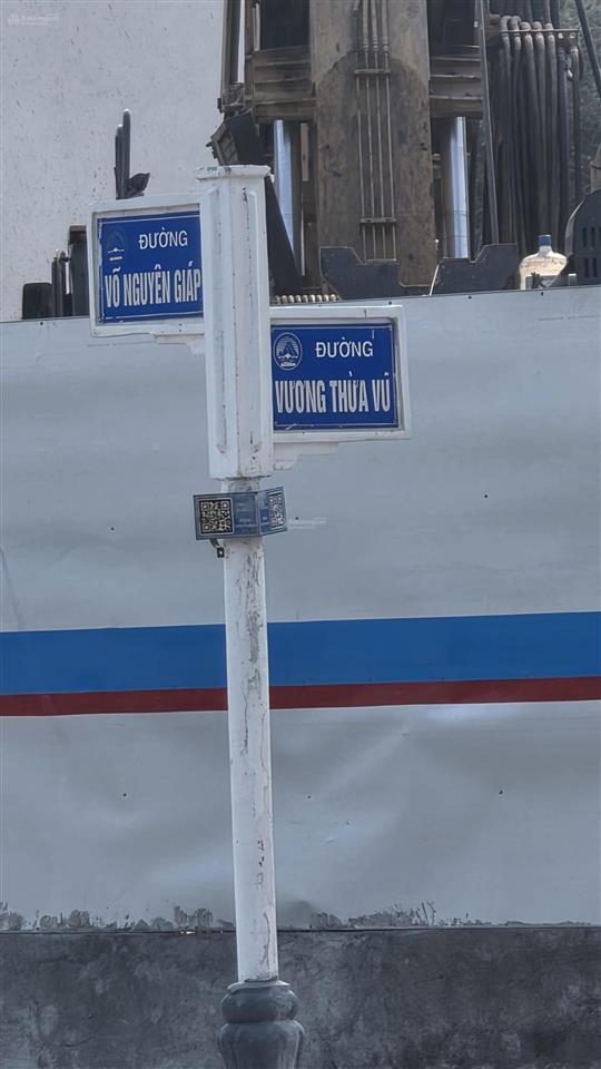 Bán nhà 2 tầng kiệt nguyễn đình, dt 75m2, ngang 5m. ngay vương thừa vũ, chỉ vài bước chân đến biển