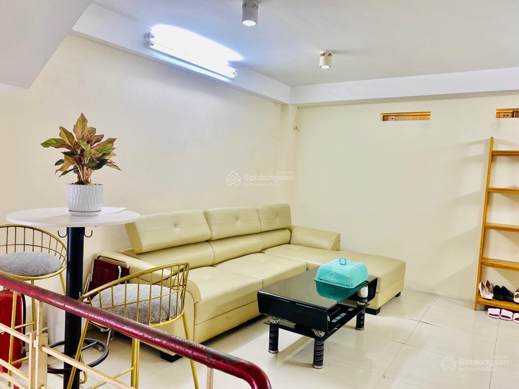 Bán trung tâm dạy học 5 tầng mt núi thành, dt 198m, ngang 4,4m nở hậu 15m kẹp kiệt sau thông thoáng