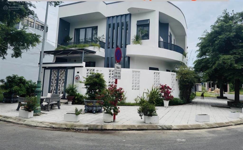 Bán biệt thự góc 2 mặt tiền vùng trung 3 & dương bạch mai, dt 198m2, ngang 15m. giá rẻ tại khu vực