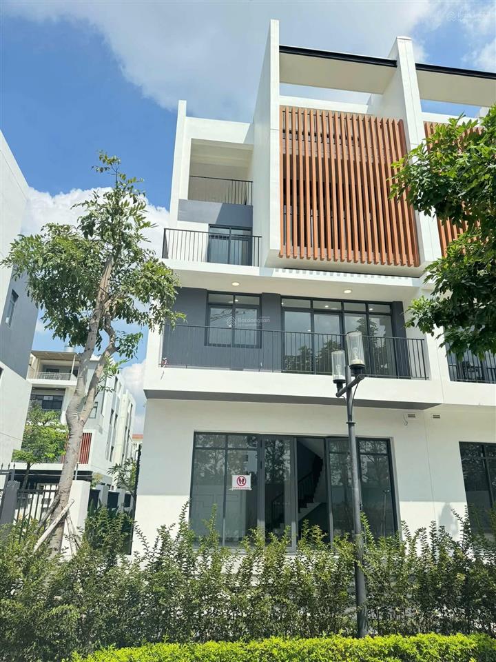 Cho thuê nhà căn góc mặt tiền bùi thị xuân ngang 8.5m x 19m rộng rãi ở gia đình giá 40tr!
