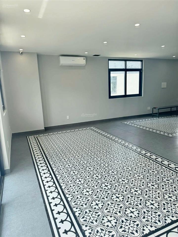 Cho thuê nhà căn góc mặt tiền bùi thị xuân ngang 8.5m x 19m rộng rãi ở gia đình giá 40tr!