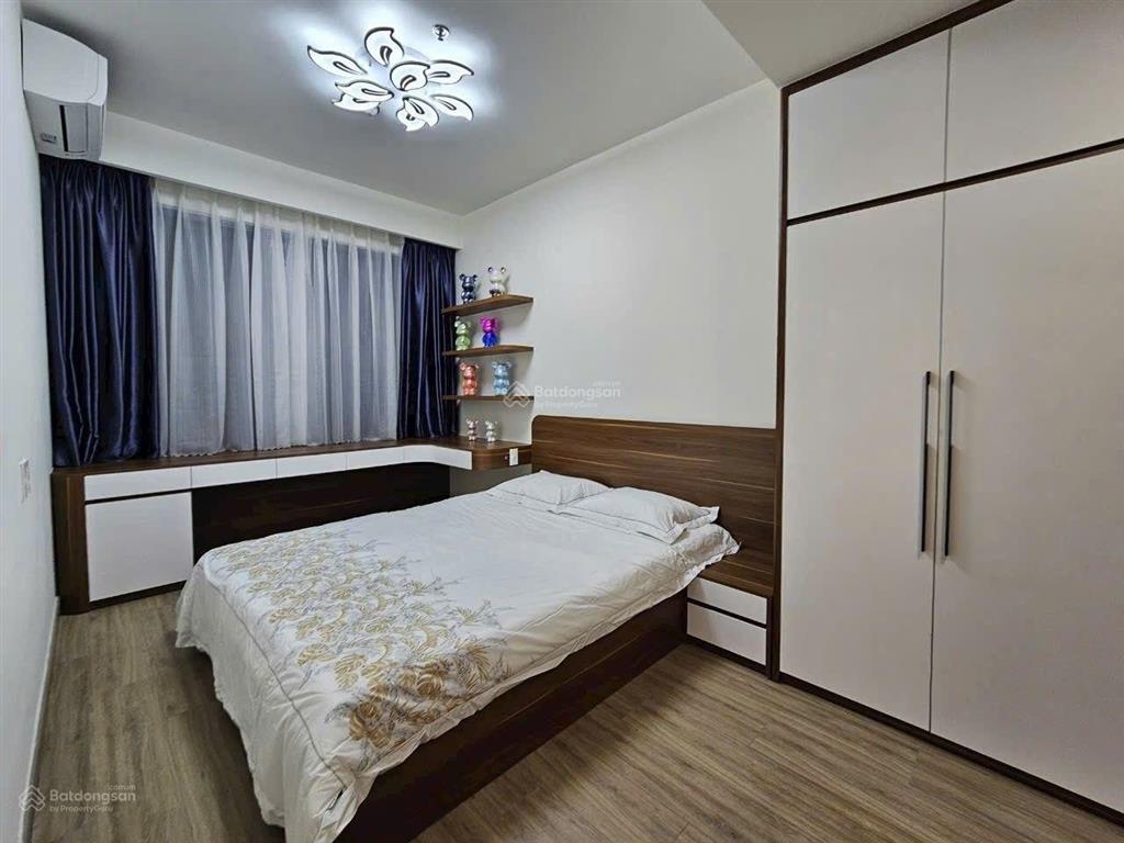 Cho thuê nhà mặt tiền lý thái tổ 5pn sẵn máy lạnh  giá 30 tr/tháng (vị trí kinh doanh)