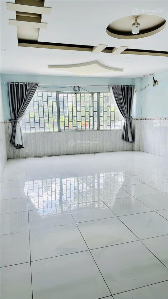 Cho thuê nhà mặt tiền lý thái tổ 5pn sẵn máy lạnh  giá 30 tr/tháng (vị trí kinh doanh)