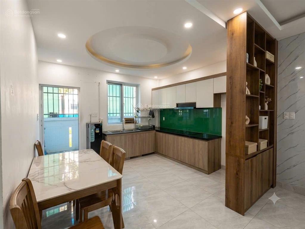 Bán nhà phố sun casa vsip ii 100m2 full nội thất giá 3.7 tỷ