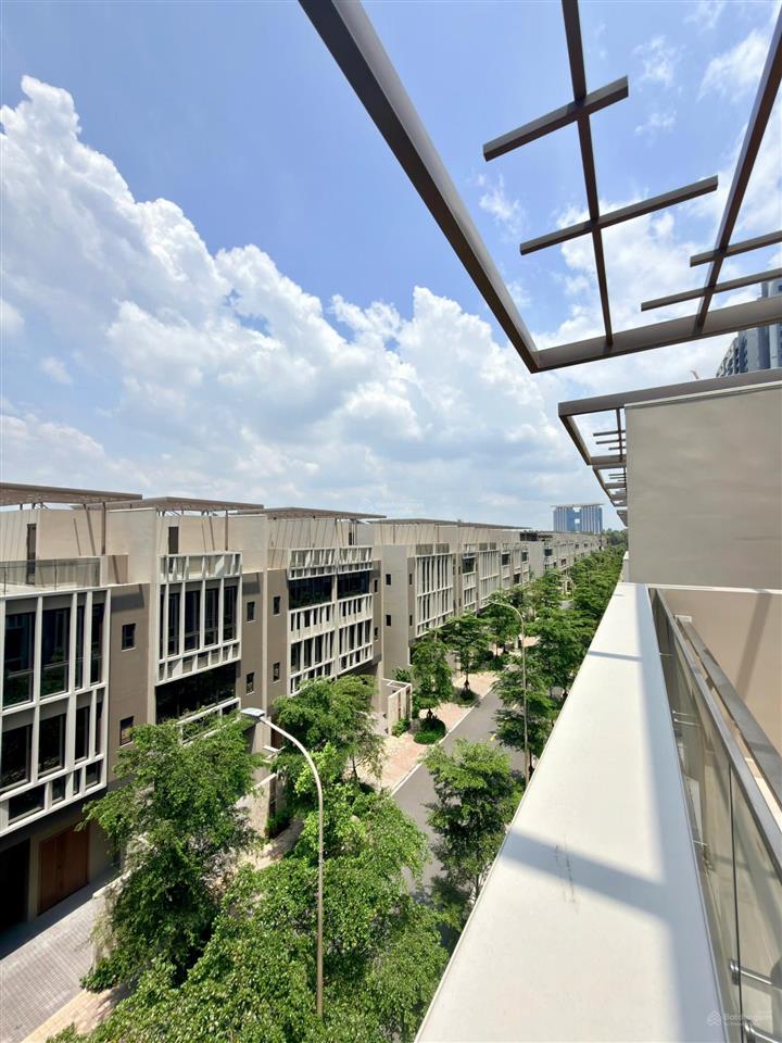 Cho thuê orchard sycamore 4pn 5wc, 90m2  giá 42 triệu/tháng