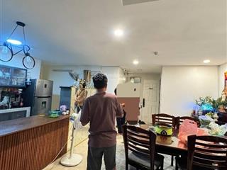 Chcc hà đô lô e lầu 12 80m2, 2pn, nguyễn văn công, gần sân bay tsn, giá 5,7tỷ