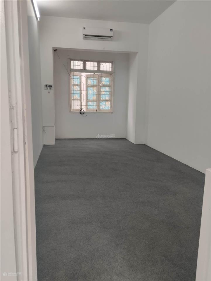Cho thuê tầng 1 dt 40m2 tại đường xuân phương  hà nội giá 4tr/tháng