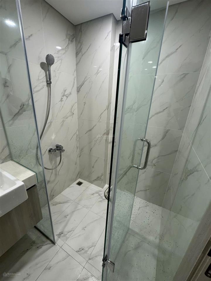 Chính chủ bán căn 2 ngủ 61.83m ở masterise khu đô thị smartcity tòa b diện căn b2920.  0911 992 ***