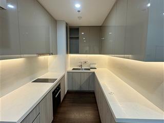 Chính chủ bán căn 2 ngủ 61.83m ở masterise khu đô thị smartcity tòa b diện căn b2920.  0911 992 ***