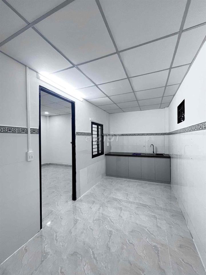 Cho thuê nhà đường 30 phường linh đông 3pn , 3wc, sân rộng 100m2