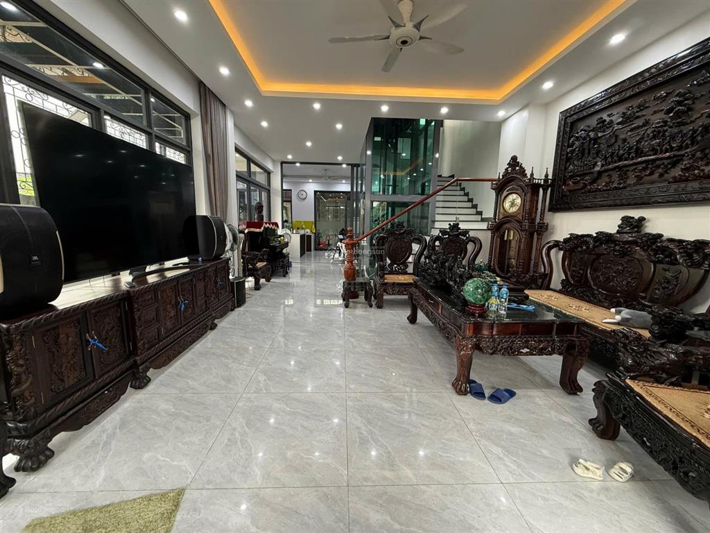 Bán gấp nhà vườn tổng cục 5 tân triềuhoàn thiện đẹp mặt tiền rộng 5,6msát vườn hoa100m227 tỷ