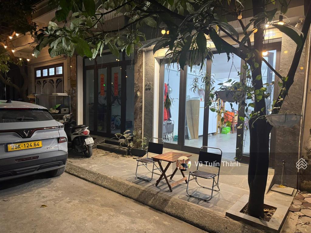 Hàng hiếmchỉ quanh 11 tỷ sở hữu nhà 5 tầng phân lô vỉa hè 3 oto tránh kđt văn quánkinh doanh