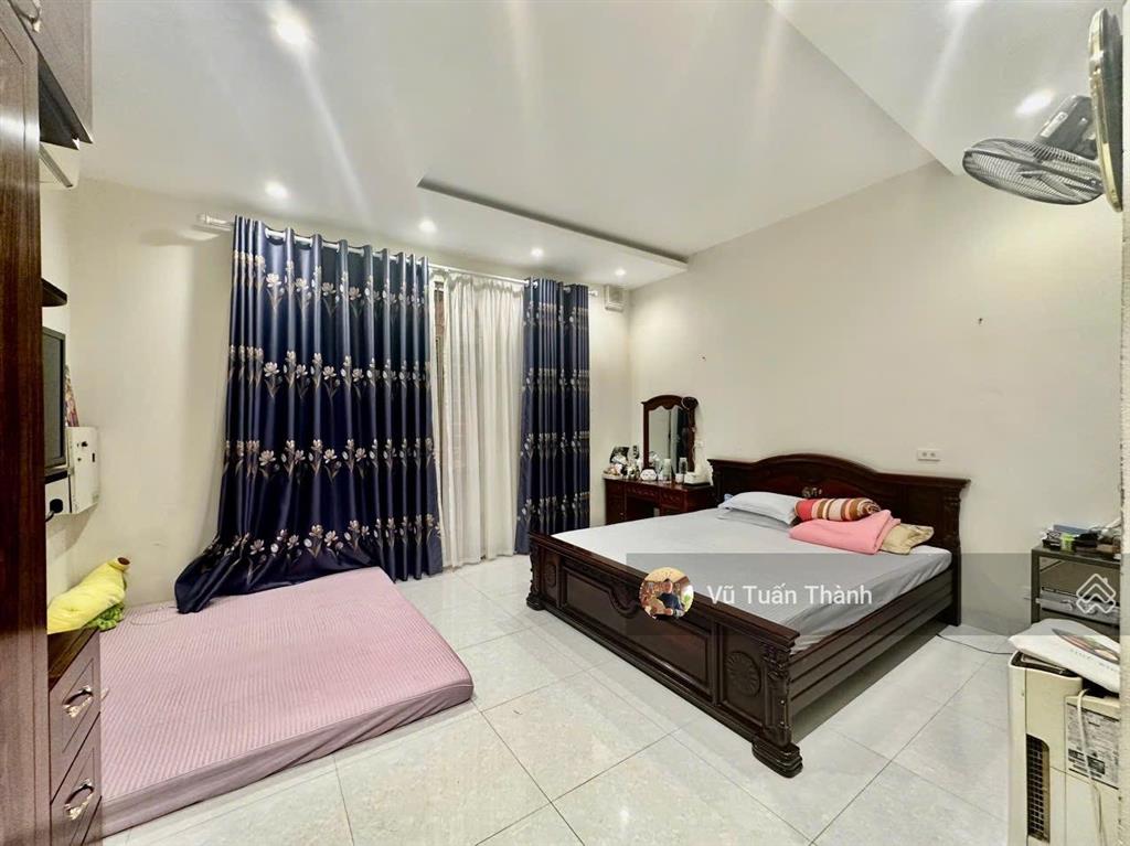Bán gấp nhà vườn hoàn thiện 5 tầng tuyệt đẹp kđt tổng cục 5vỉa hè 3 oto tránhmt rộnggiá tốt