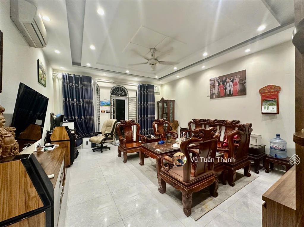 Bán gấp nhà vườn hoàn thiện 5 tầng tuyệt đẹp kđt tổng cục 5vỉa hè 3 oto tránhmt rộnggiá tốt