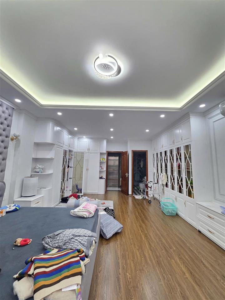 Hiếm bán nhà 5 tầng 1 mặt phố 1 mặt oto tránh đỗ phố vip chiến thắngkinh doanh đẳng cấpgiá tốt