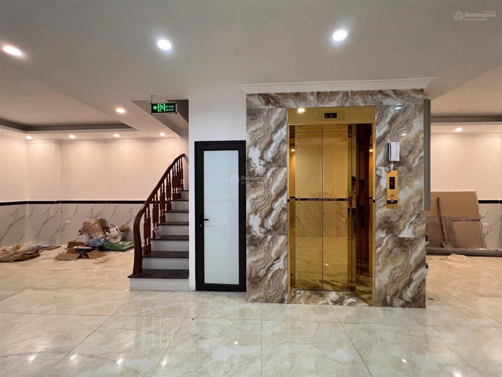 Chỉ 9 tỷ sở hữu ngay nhà 6 tầng thang máy  9 phòng khép kín full đồoto cách 10m tại kđt linh đàm