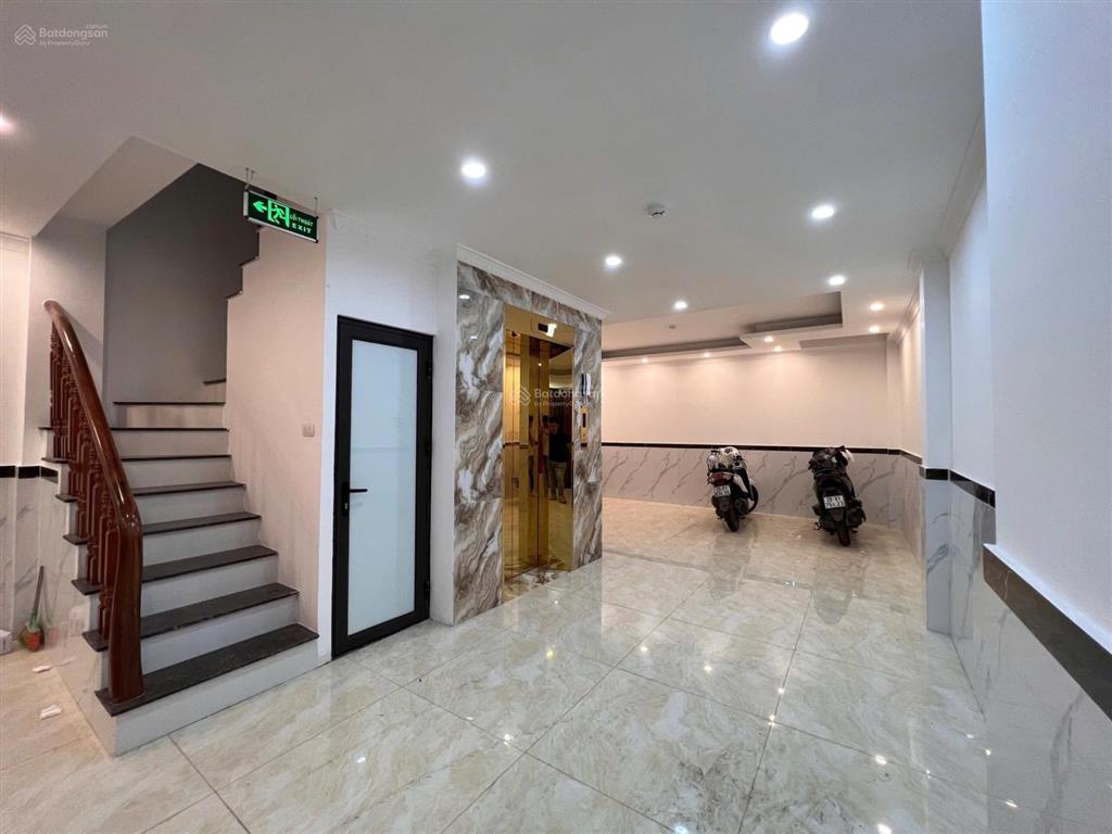 Chỉ 9 tỷ sở hữu ngay nhà 6 tầng thang máy  9 phòng khép kín full đồoto cách 10m tại kđt linh đàm