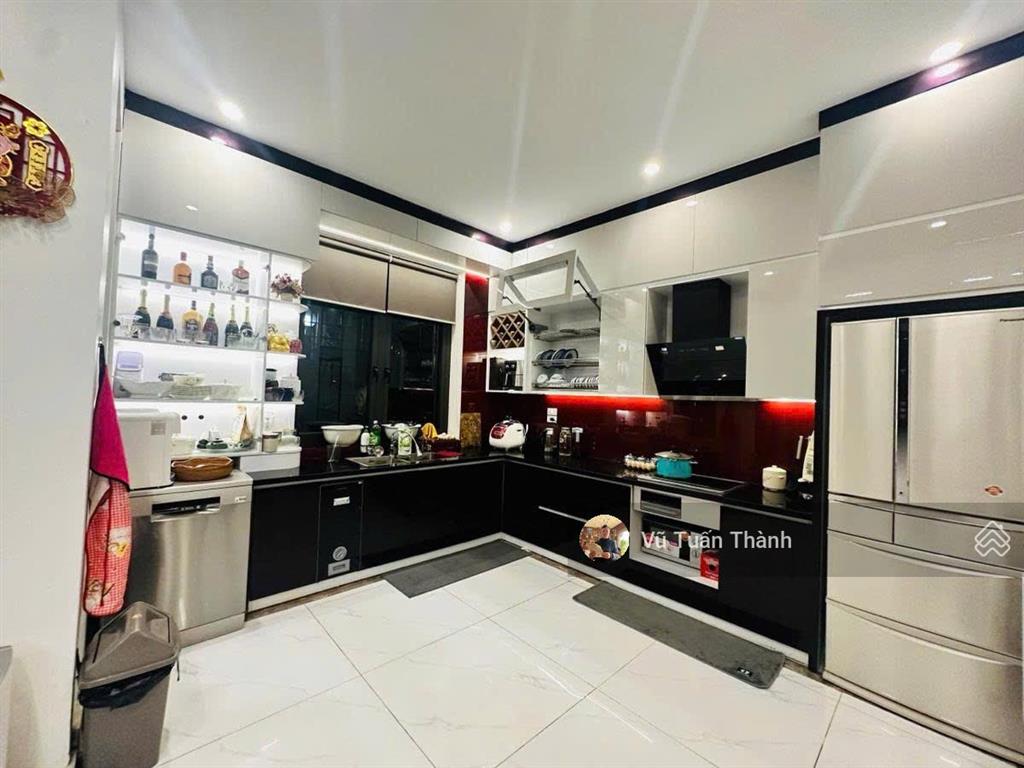 Rẻ nhất liền kề kđt văn quánhà đôngphân lô vỉa hè 3 oto tránh đỗkd văn phòng75m219.3 tỷ
