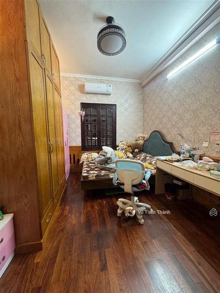 Ko có căn thứ 2chỉ 11 tỷ sở hữu nhà 5 tầng lô góc 2 mặt đường oto tránh đỗ phố nguyễn trãit.xuân