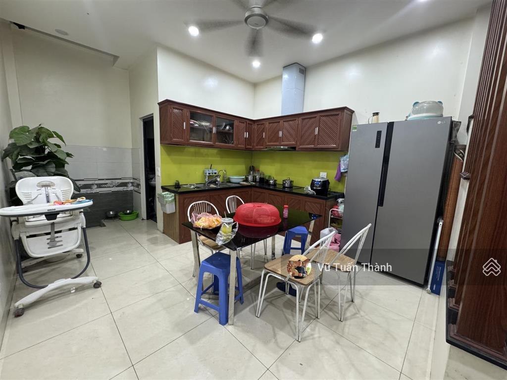 Vô cùng hiếmrẻ nhất nguỵ như kon tumphân lô vỉa hè oto tránh đỗ1 nhà ra mặt phố50m2 chỉ 12.5 tỷ